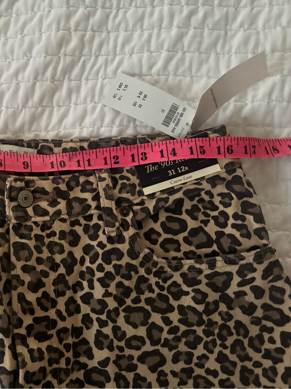 Abercrombie 90s relaxed high rise curve love leopard jean NWT - Picture 9 of 9